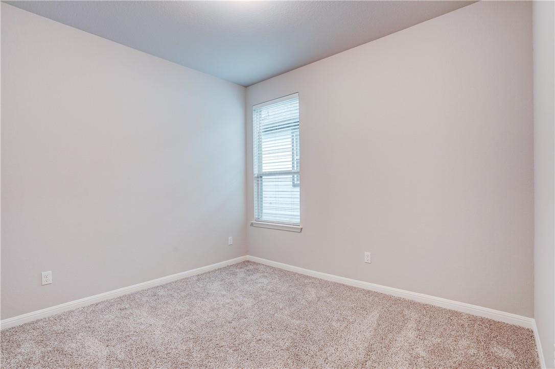 309 Unforgiven Ln, Jarrell, TX 76537