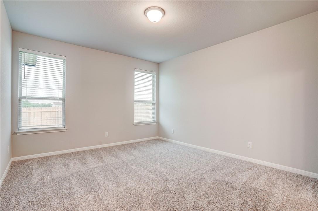 309 Unforgiven Ln, Jarrell, TX 76537