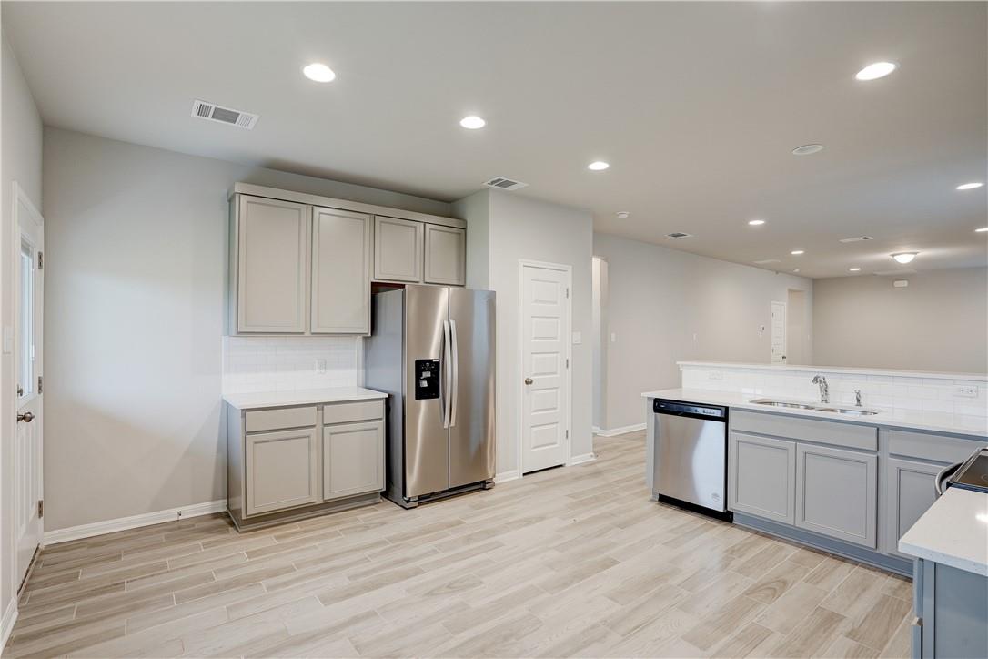 309 Unforgiven Ln, Jarrell, TX 76537