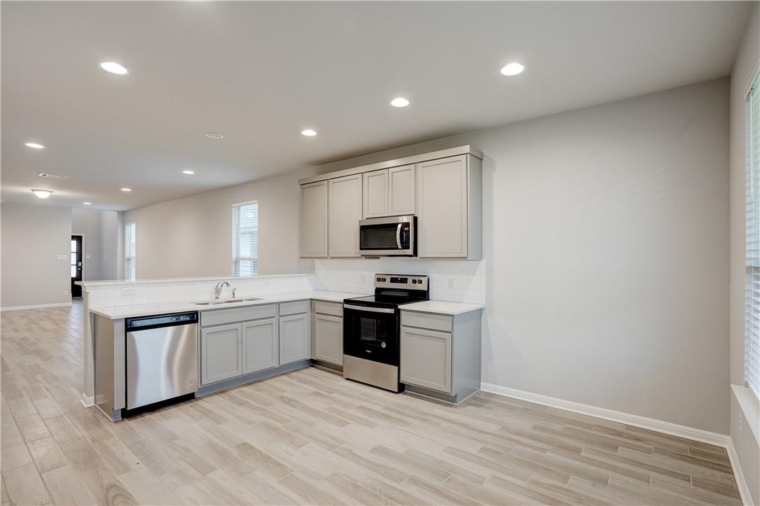 309 Unforgiven Ln, Jarrell, TX 76537