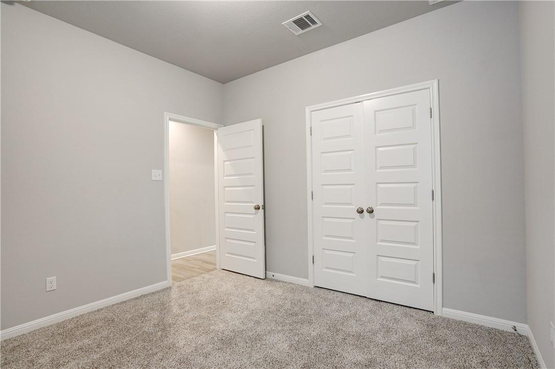 309 Unforgiven Ln, Jarrell, TX 76537