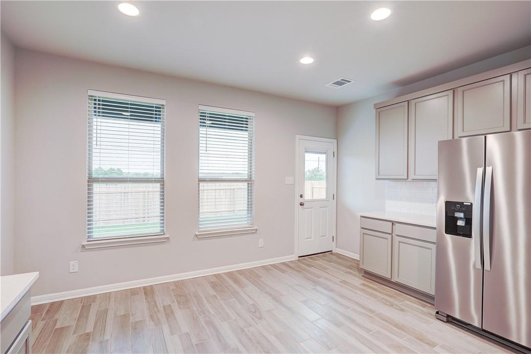 309 Unforgiven Ln, Jarrell, TX 76537