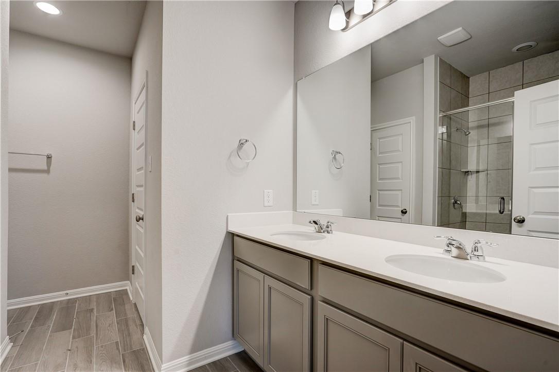 309 Unforgiven Ln, Jarrell, TX 76537