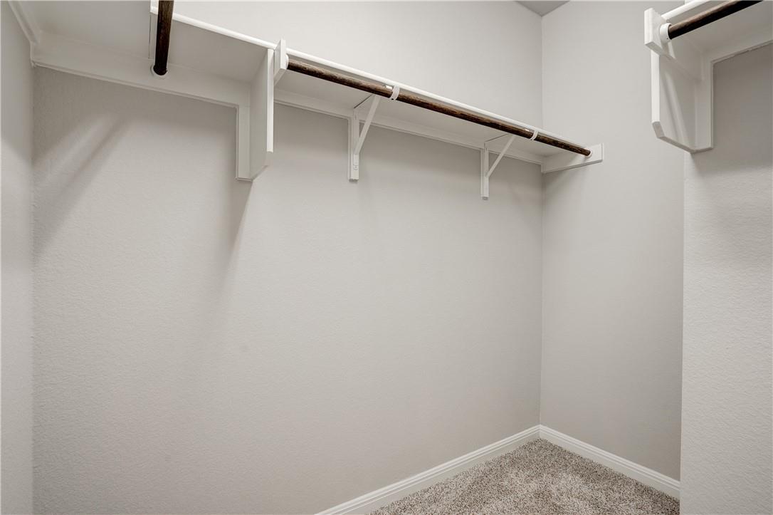 309 Unforgiven Ln, Jarrell, TX 76537