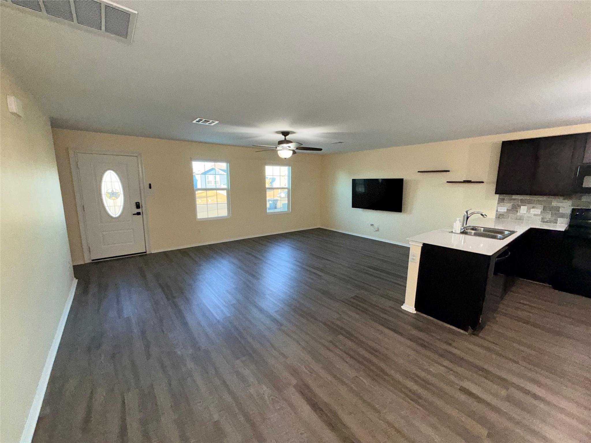 228 Texas Angel Way, Jarrell, TX 76537