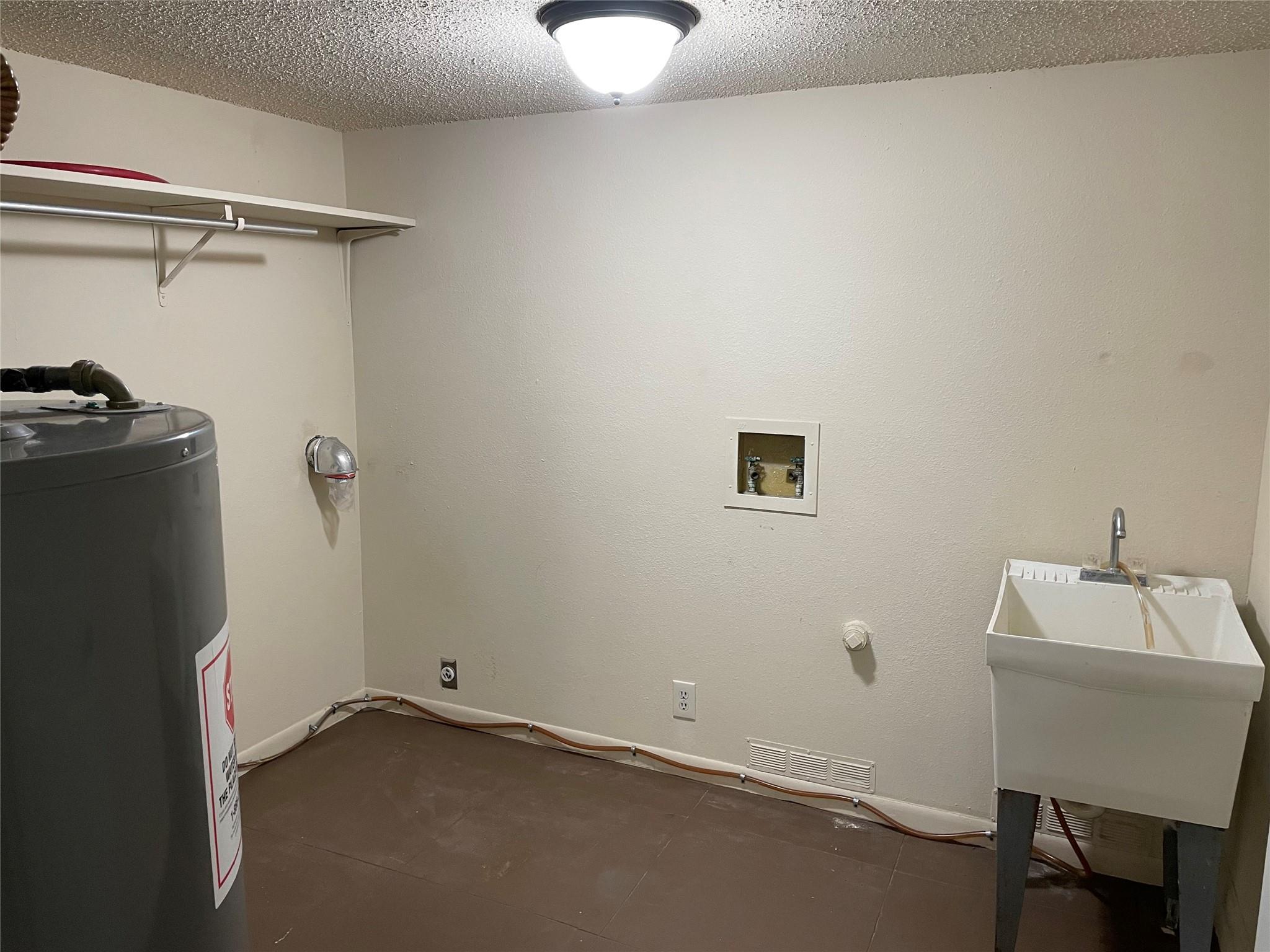 102 A/B FALCON, Horseshoe Bay, TX 78567