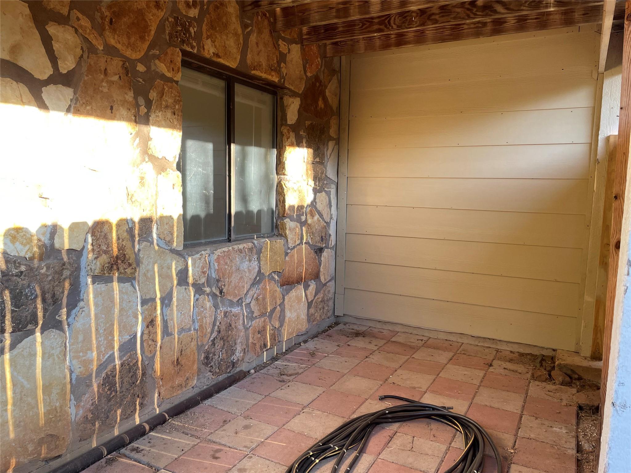 102 A/B FALCON, Horseshoe Bay, TX 78567