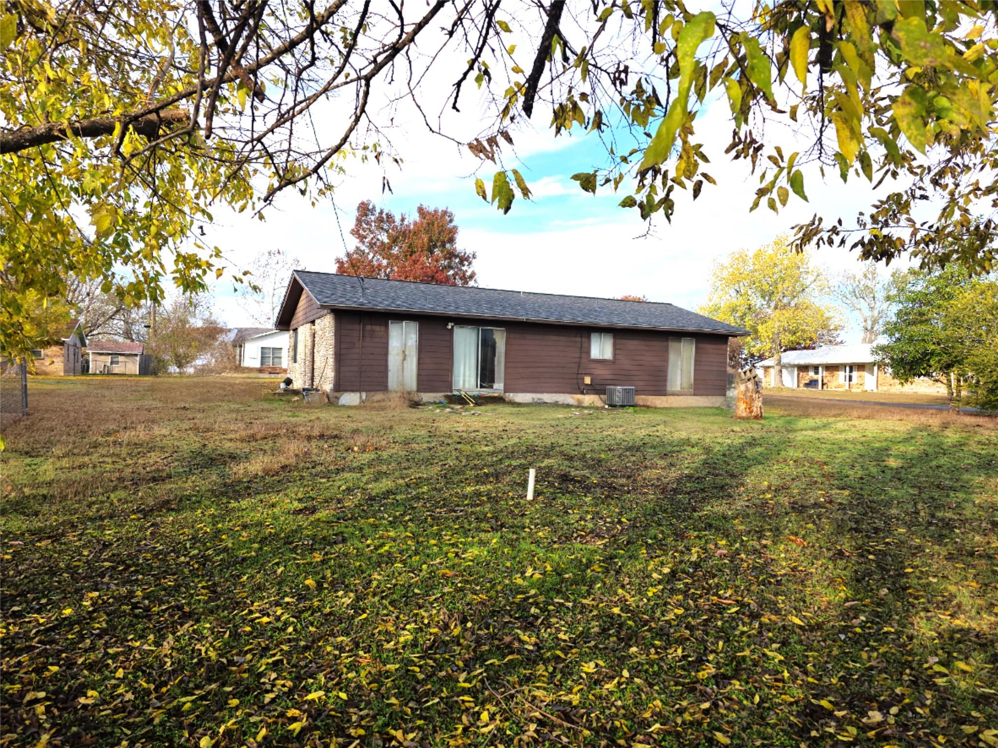 110 Cloverdale Ln, Georgetown, TX 78626