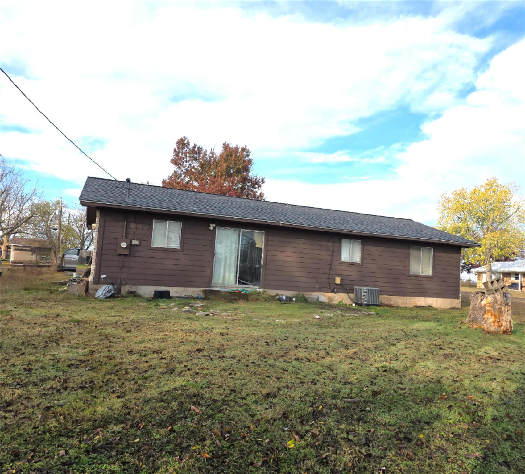 110 Cloverdale Ln, Georgetown, TX 78626