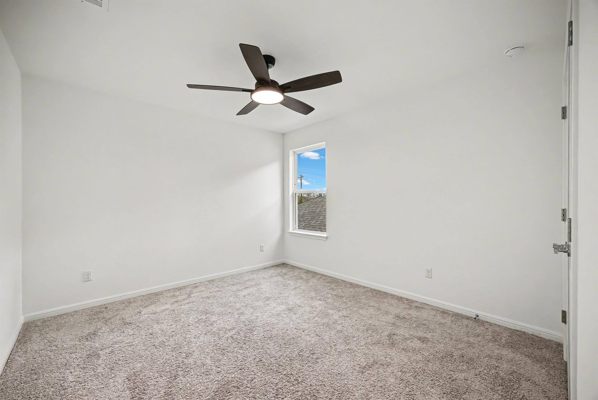 424 Spindrift Ln, Leander, TX 78641