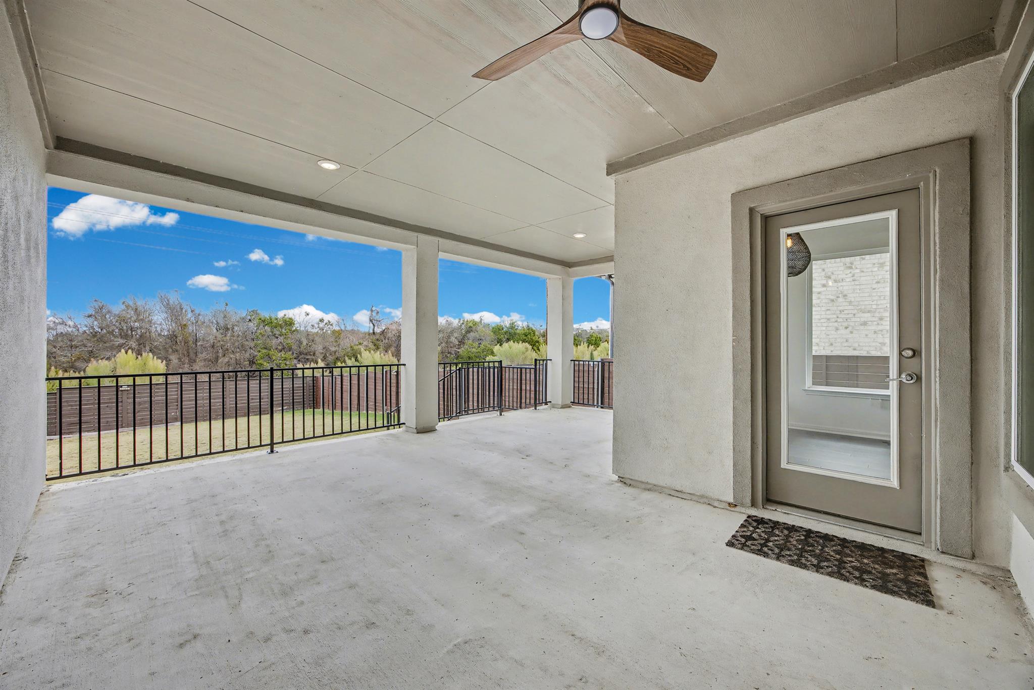 424 Spindrift Ln, Leander, TX 78641