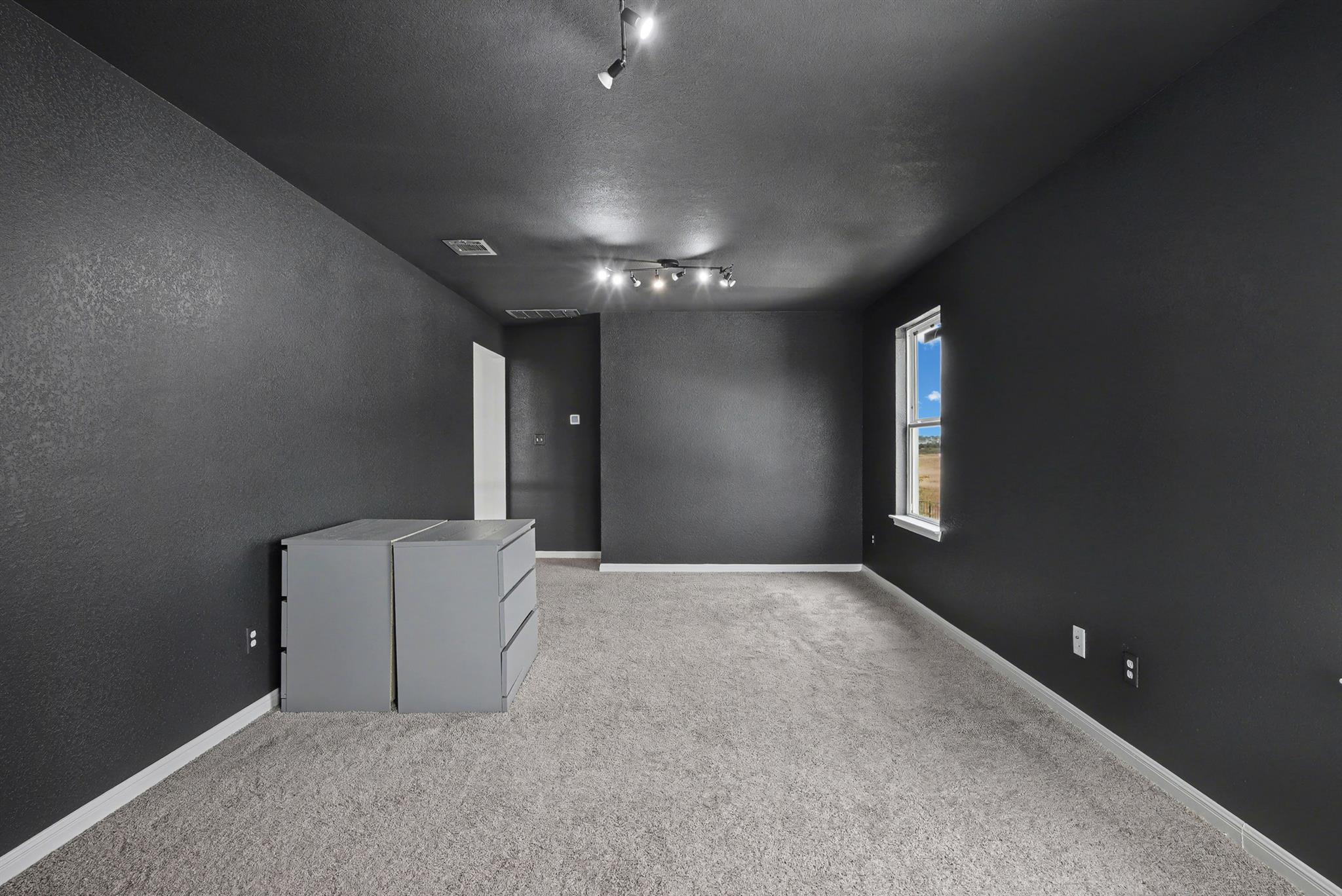 424 Spindrift Ln, Leander, TX 78641