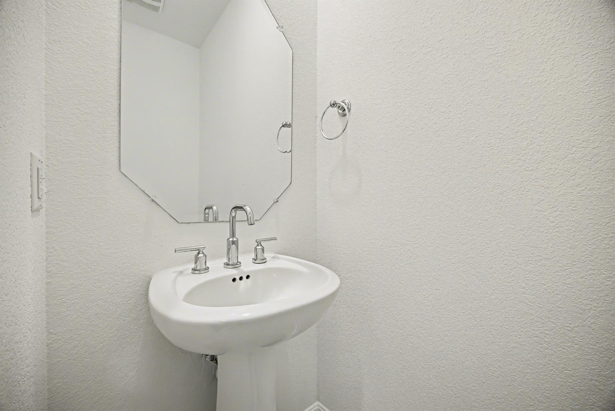 424 Spindrift Ln, Leander, TX 78641