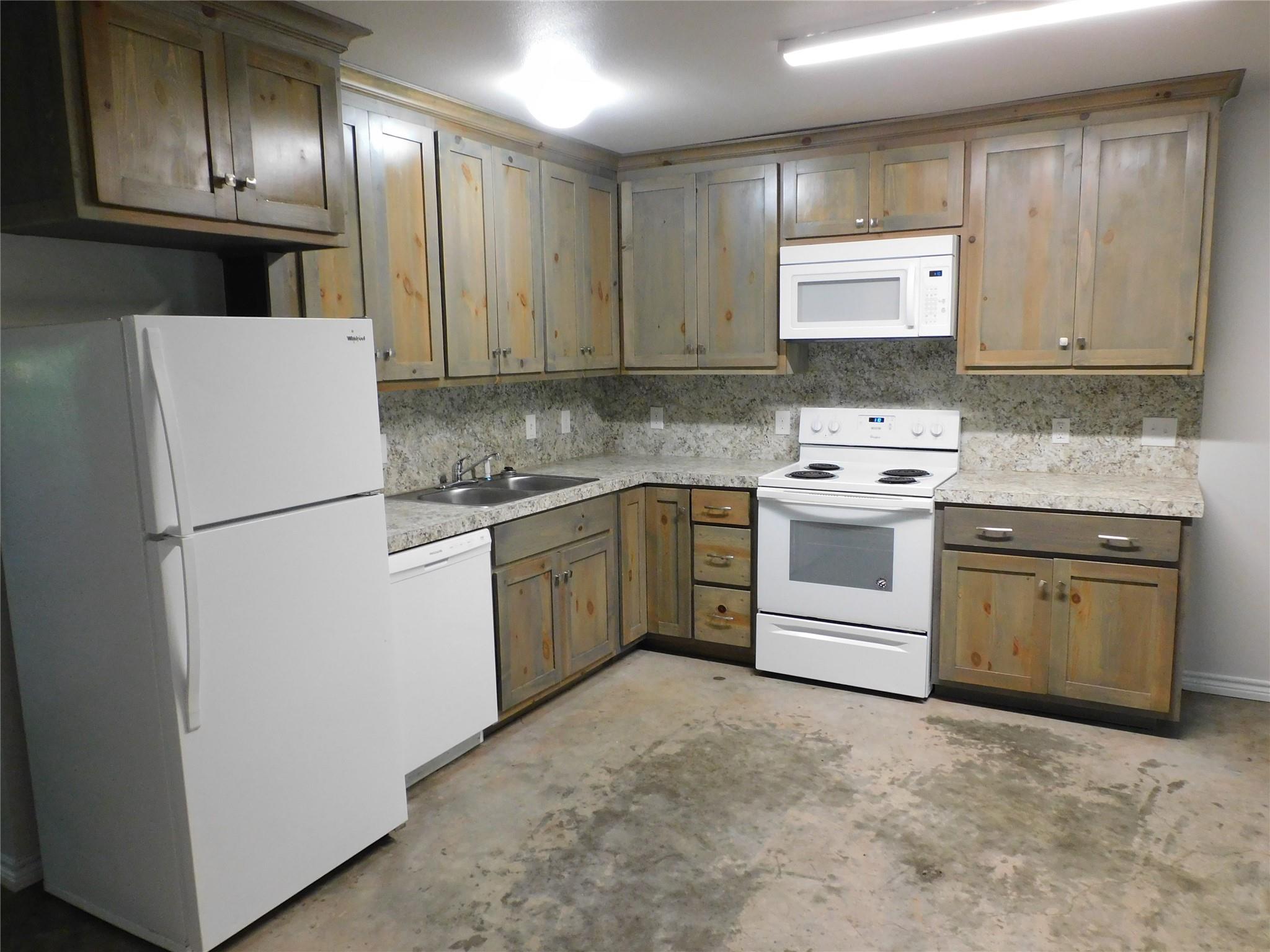 1318 Green St # B, Lockhart, TX 78644