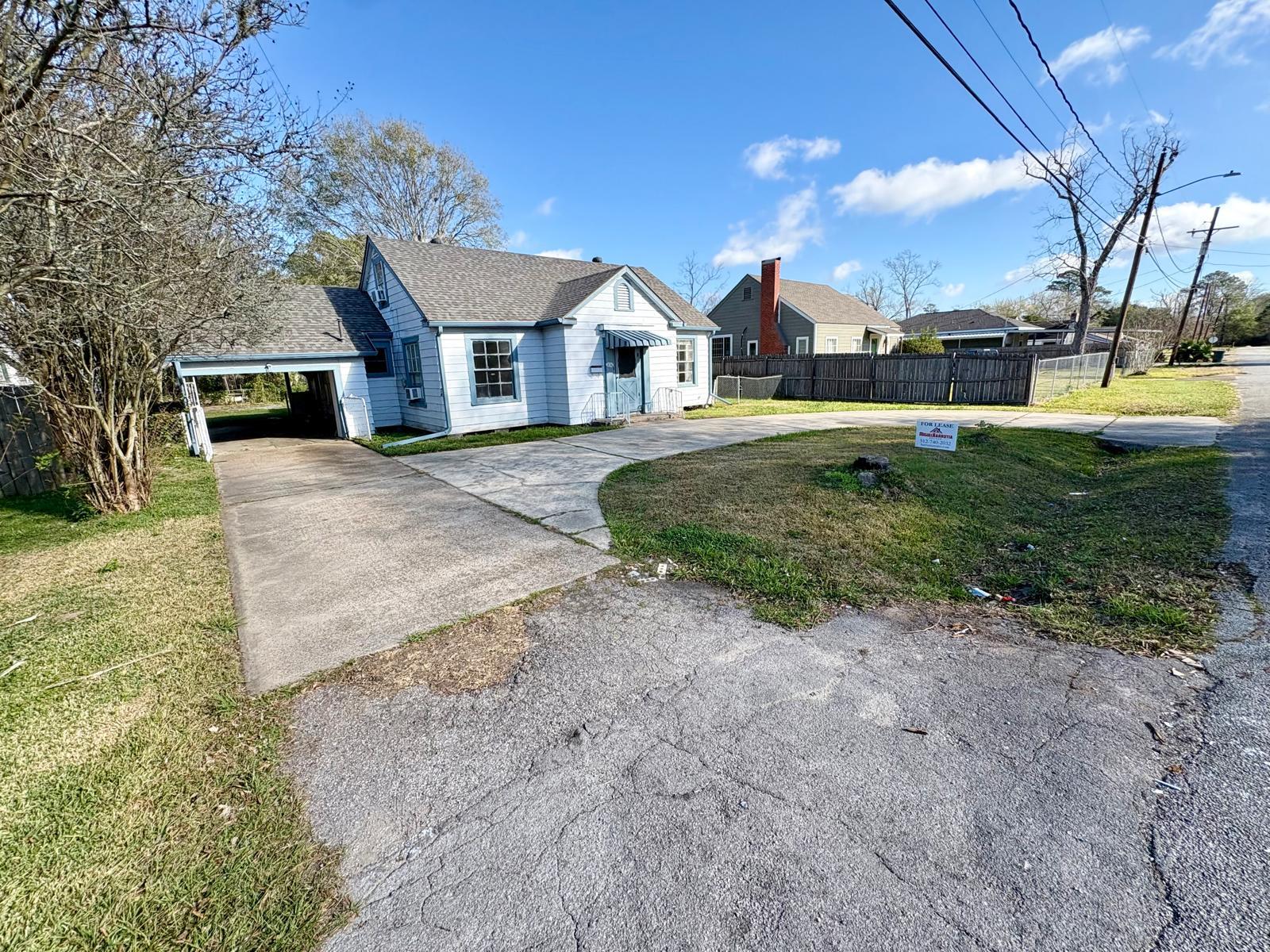 1836 Rivercrest St, Beaumont, TX 77703