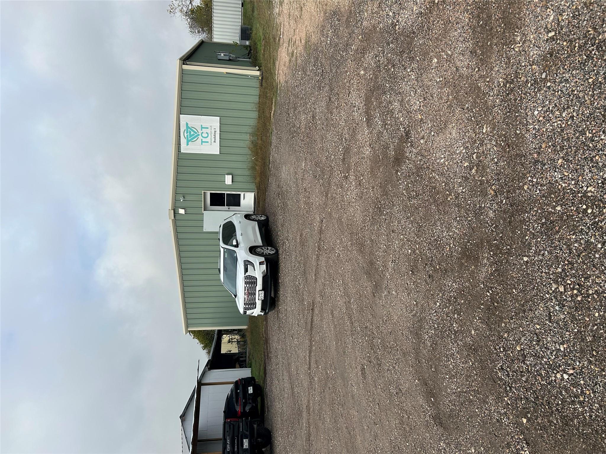 21220 Jakes Hill Rd # B, Hutto, TX 78634