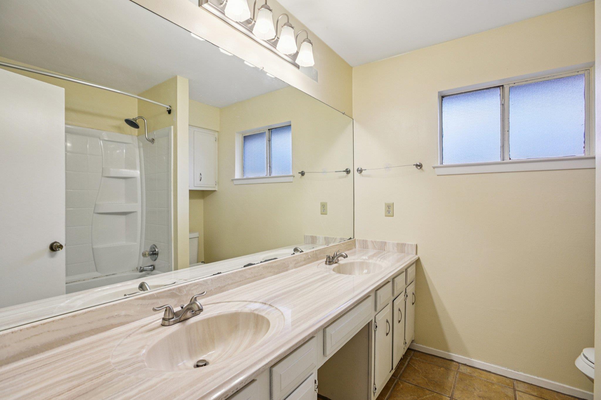 12019 Scribe Dr, Austin, TX 78759