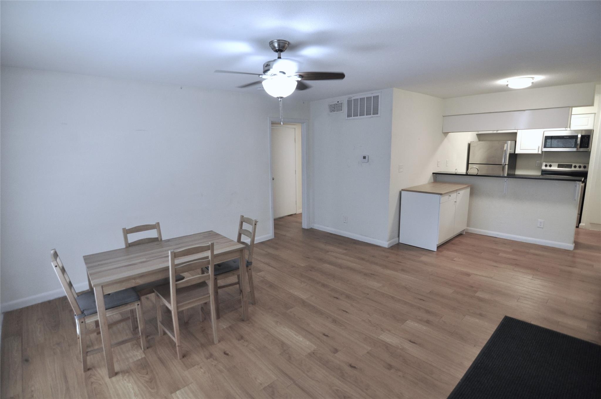 2207 Leon St # 201, Austin, TX 78705