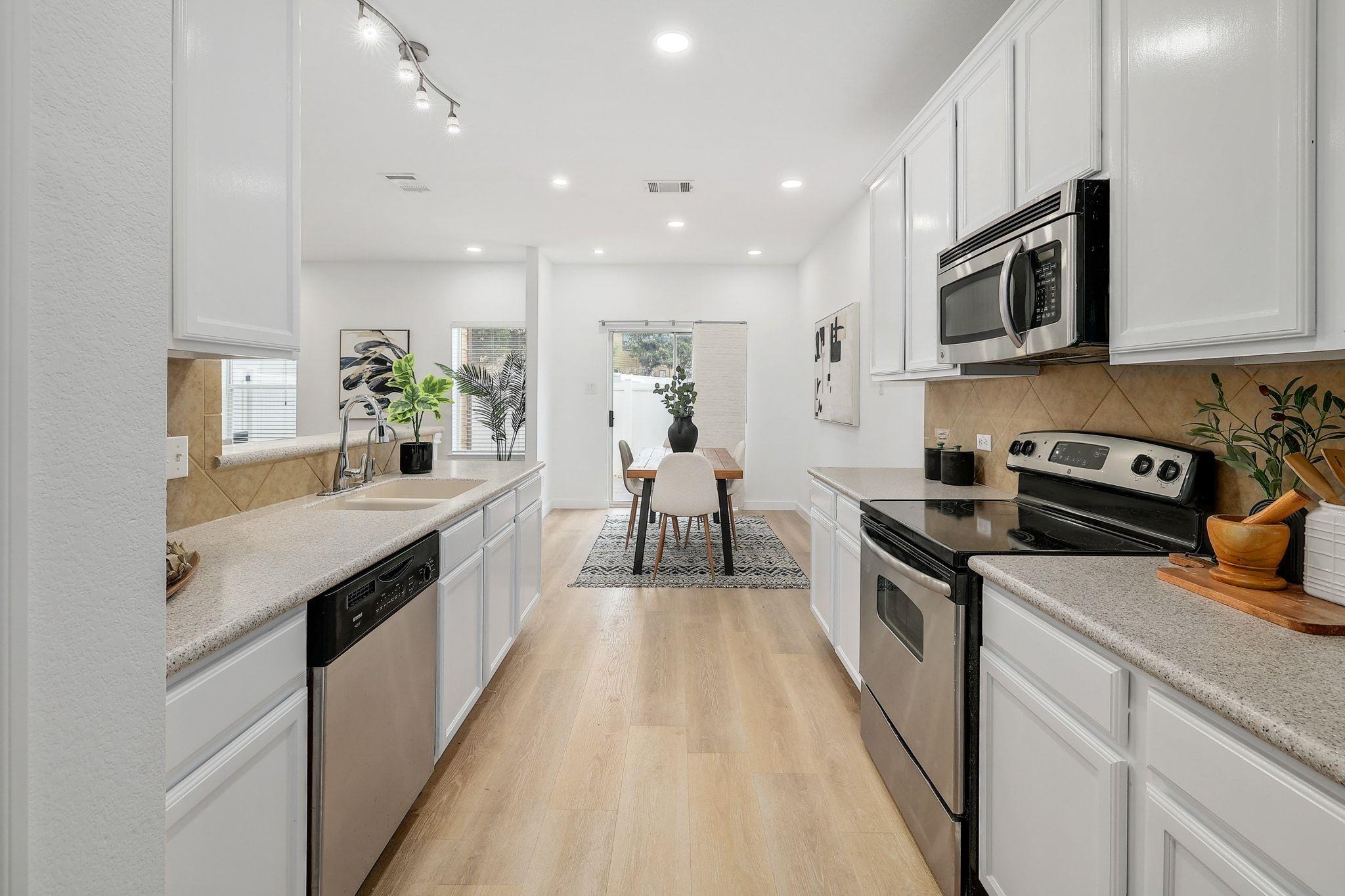 1900 Little Elm Trl # 75, Cedar Park, TX 78613