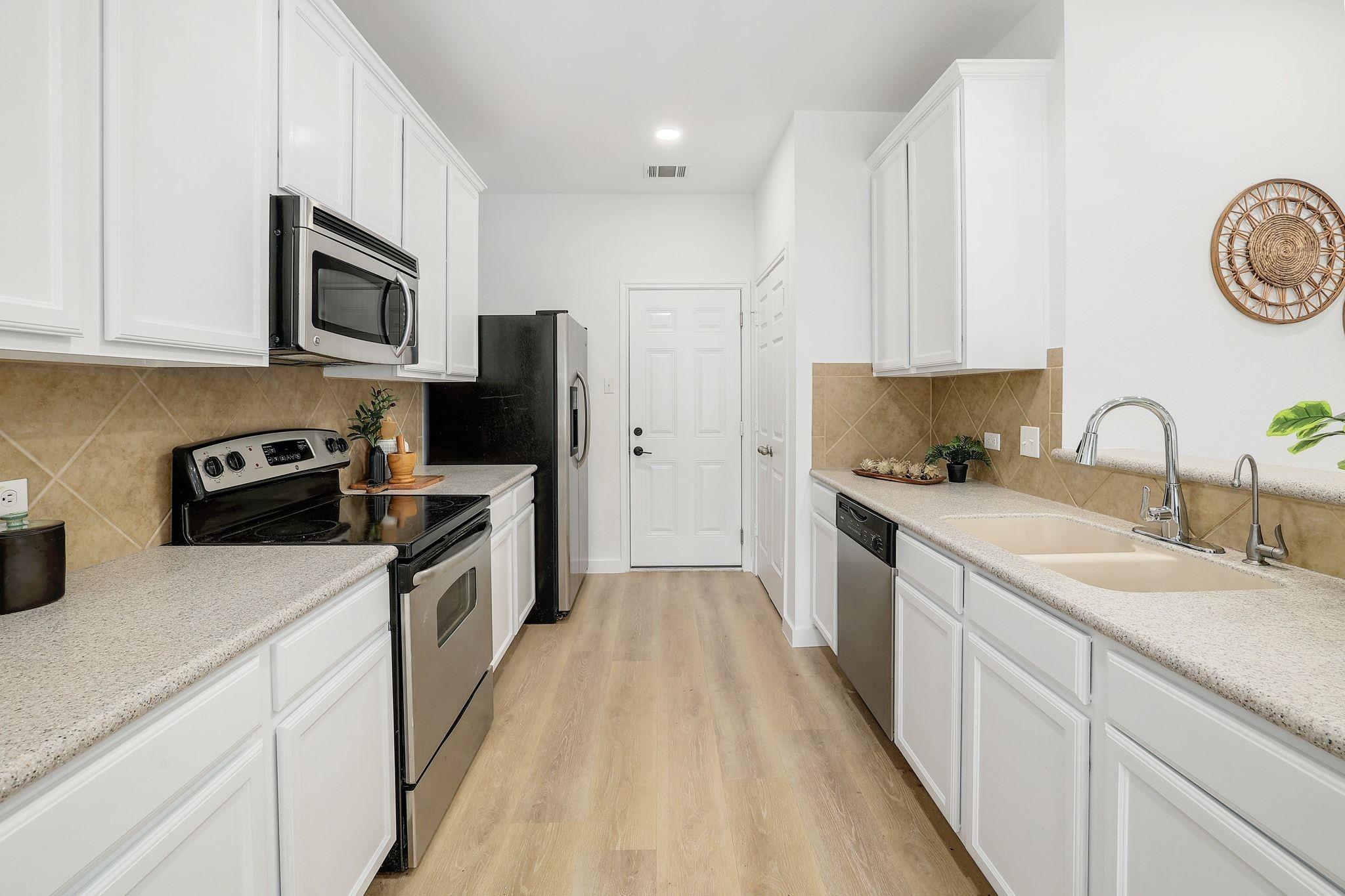 1900 Little Elm Trl # 75, Cedar Park, TX 78613