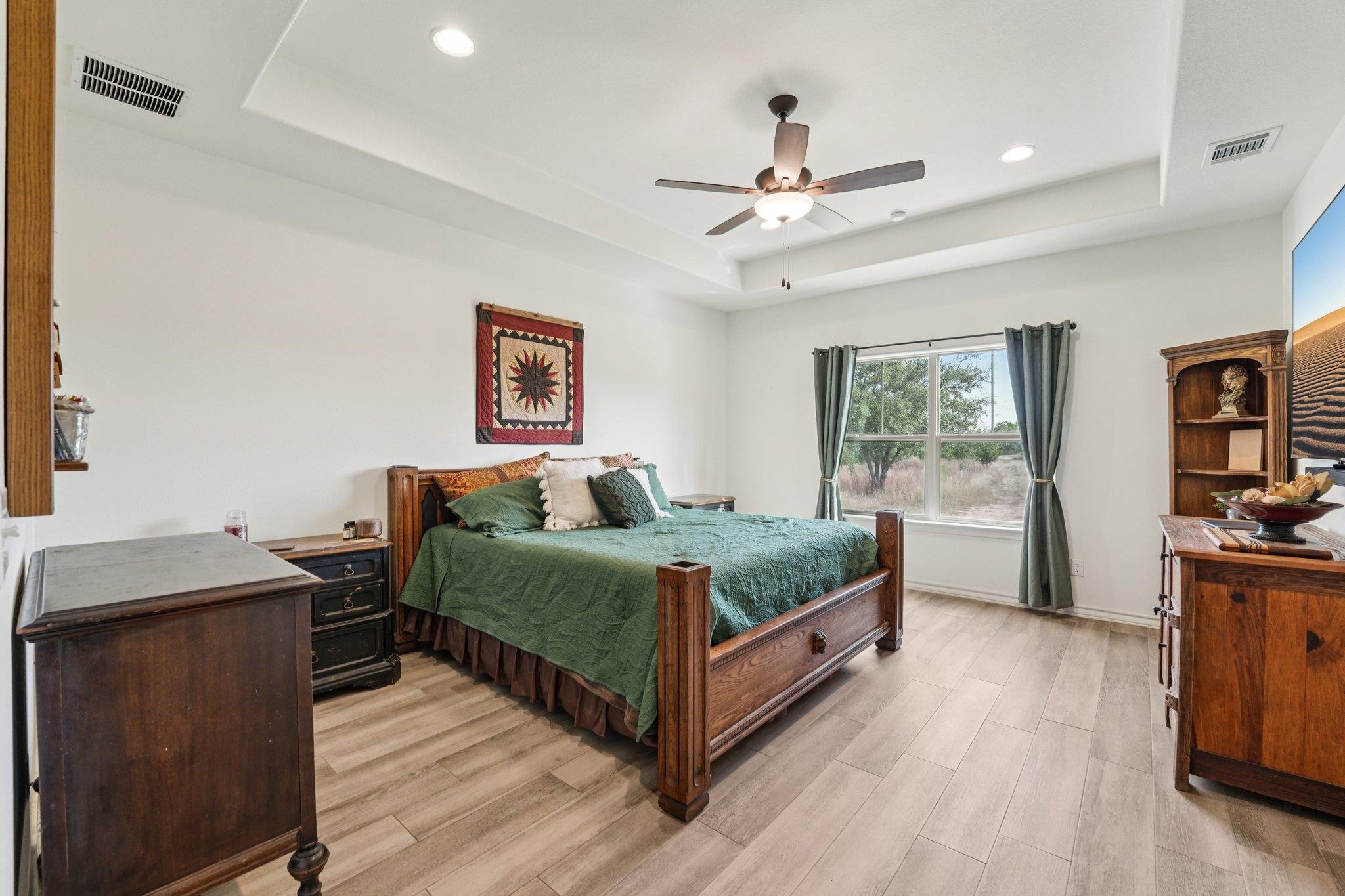 156 Three Creeks Dr, Bertram, TX 78605