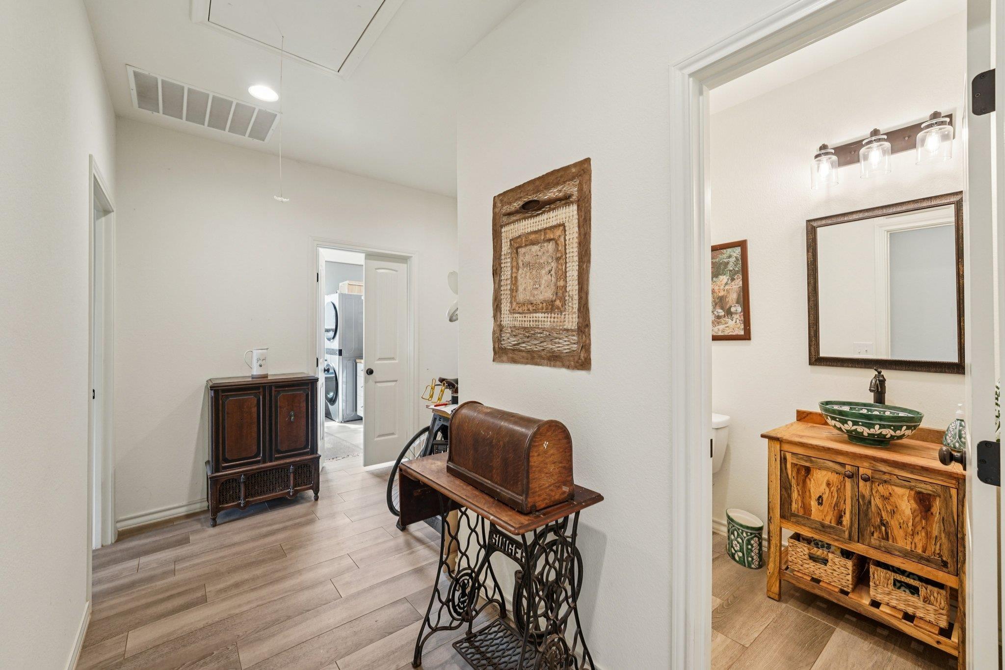 156 Three Creeks Dr, Bertram, TX 78605