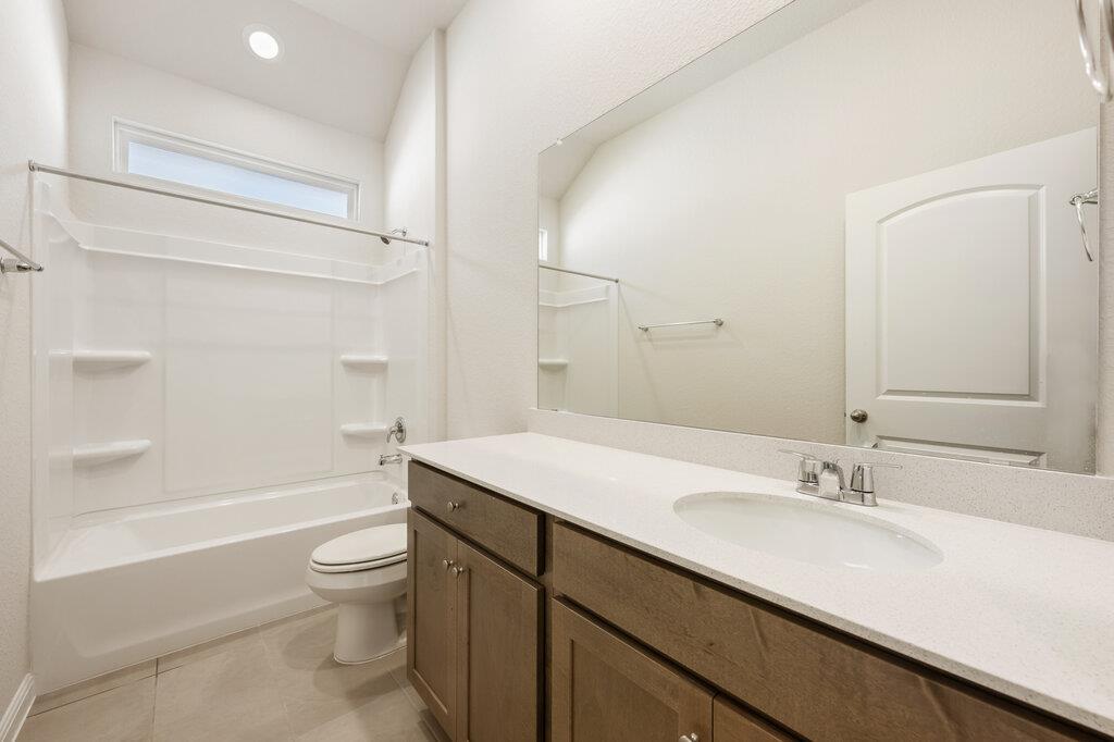 109 Knockout Rose Dr, San Marcos, TX 78666