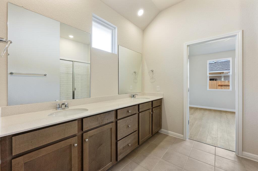 109 Knockout Rose Dr, San Marcos, TX 78666