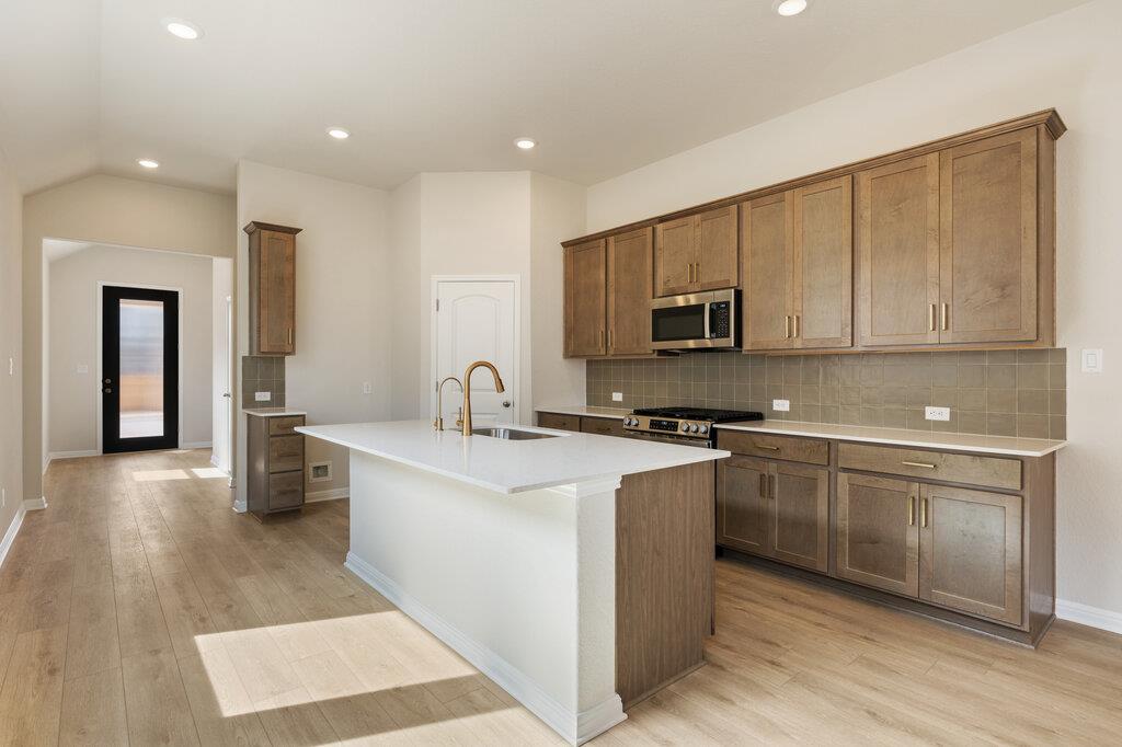 109 Knockout Rose Dr, San Marcos, TX 78666