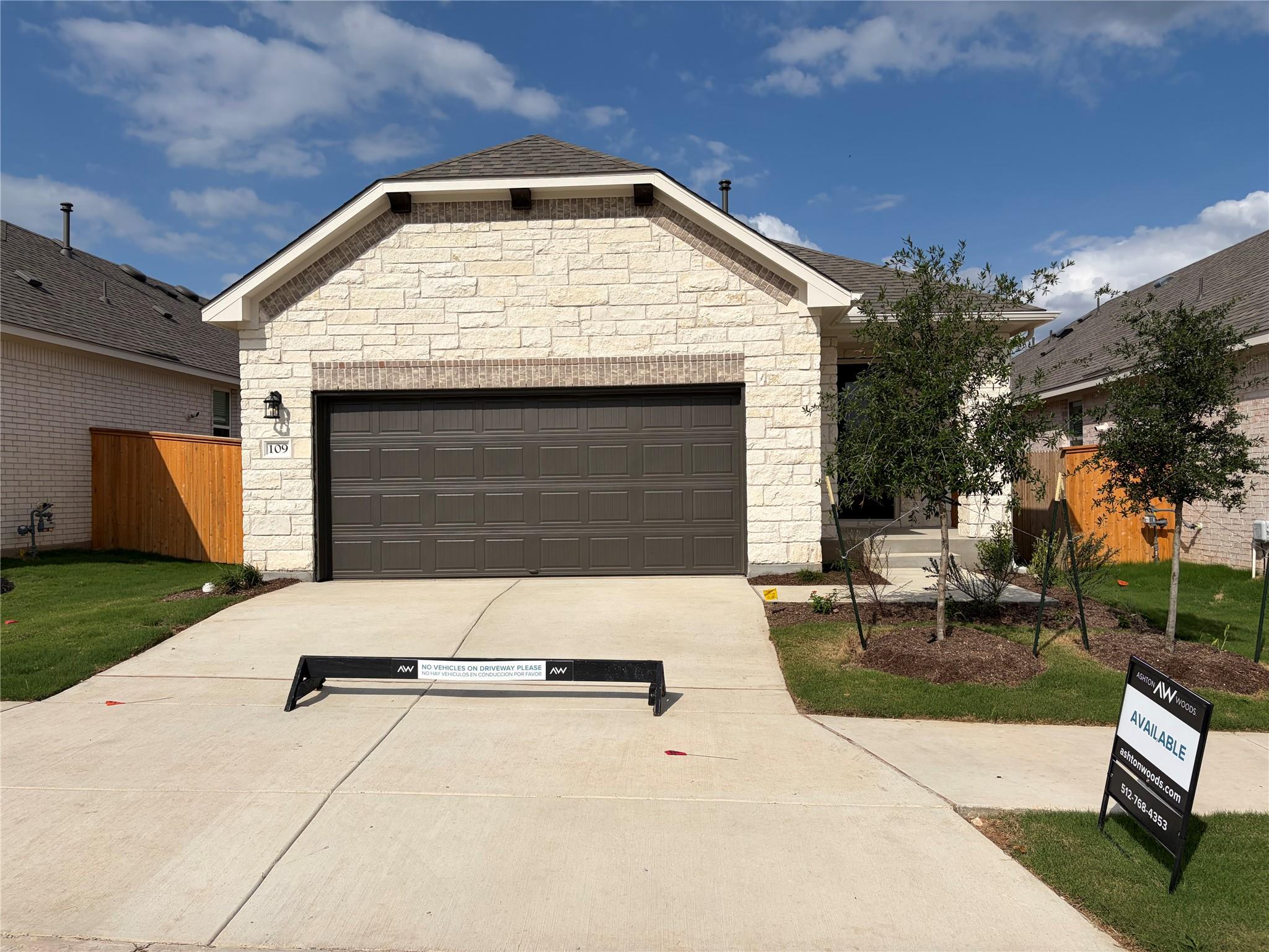 109 Knockout Rose Dr, San Marcos, TX 78666