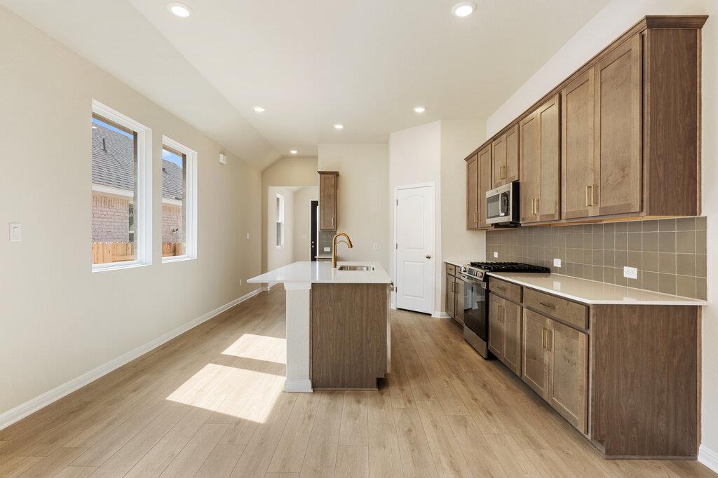 109 Knockout Rose Dr, San Marcos, TX 78666