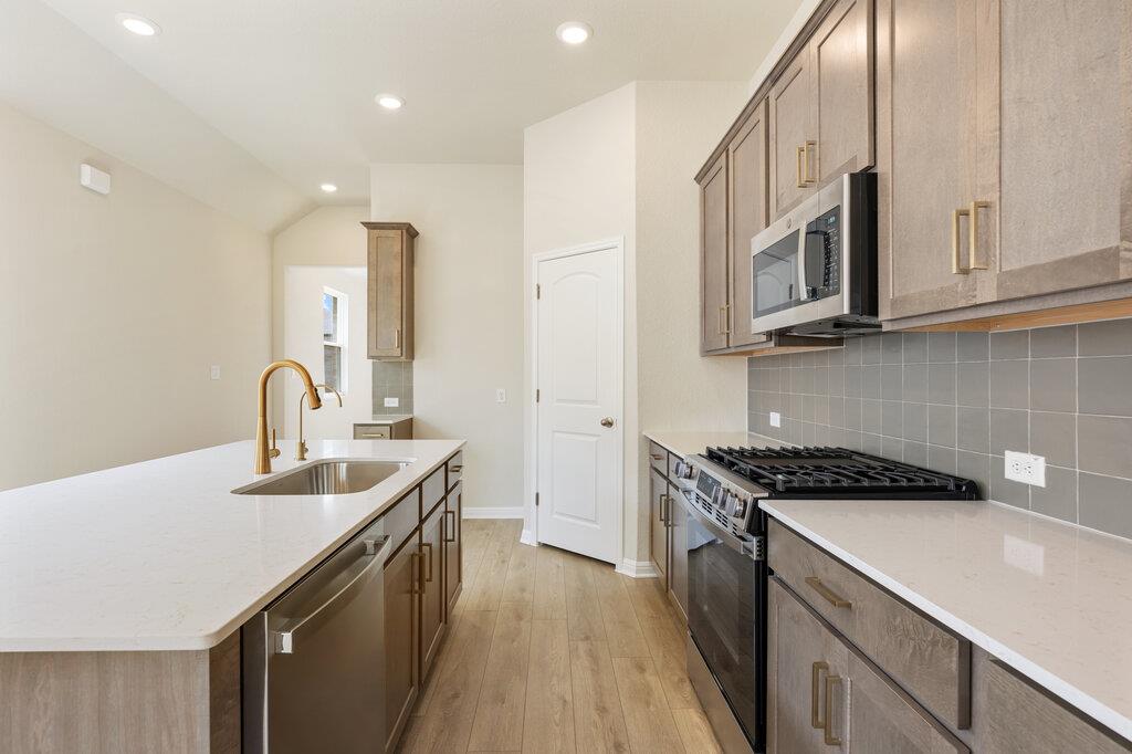 109 Knockout Rose Dr, San Marcos, TX 78666