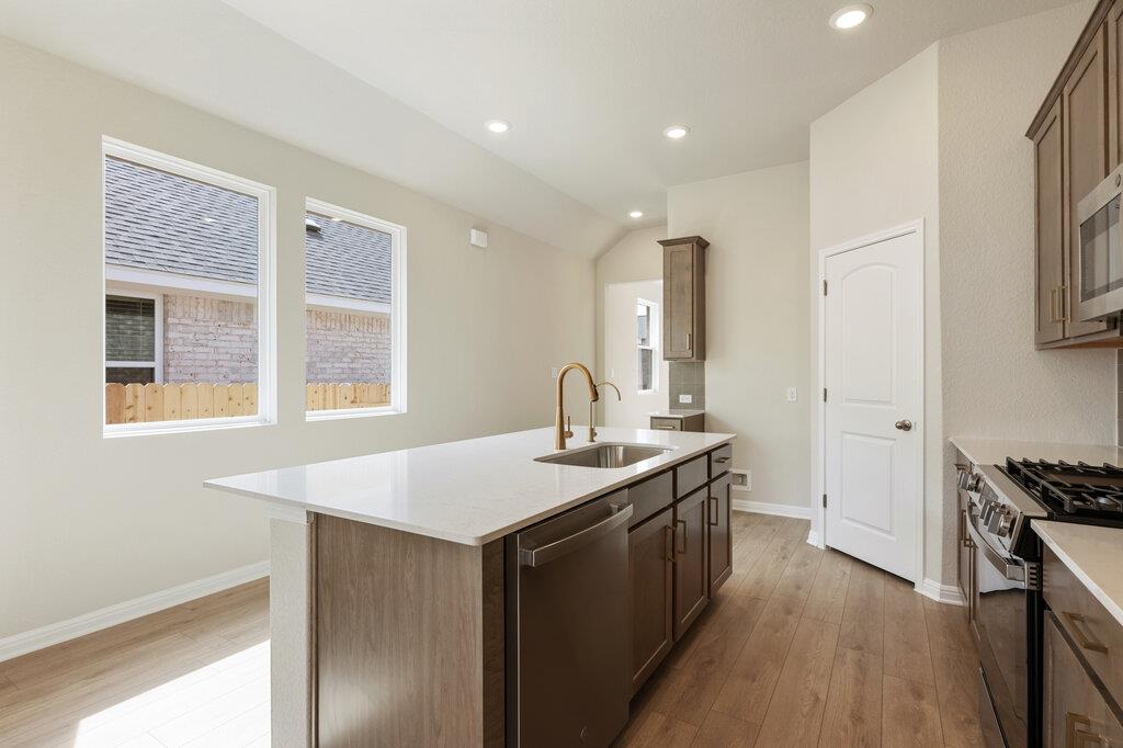 109 Knockout Rose Dr, San Marcos, TX 78666