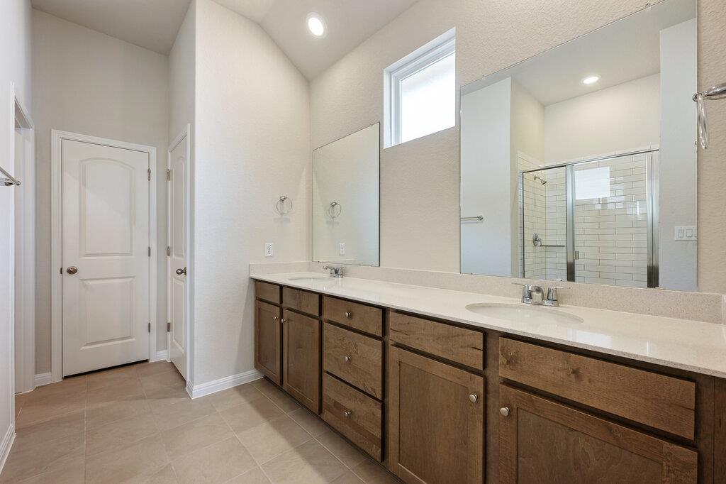 109 Knockout Rose Dr, San Marcos, TX 78666