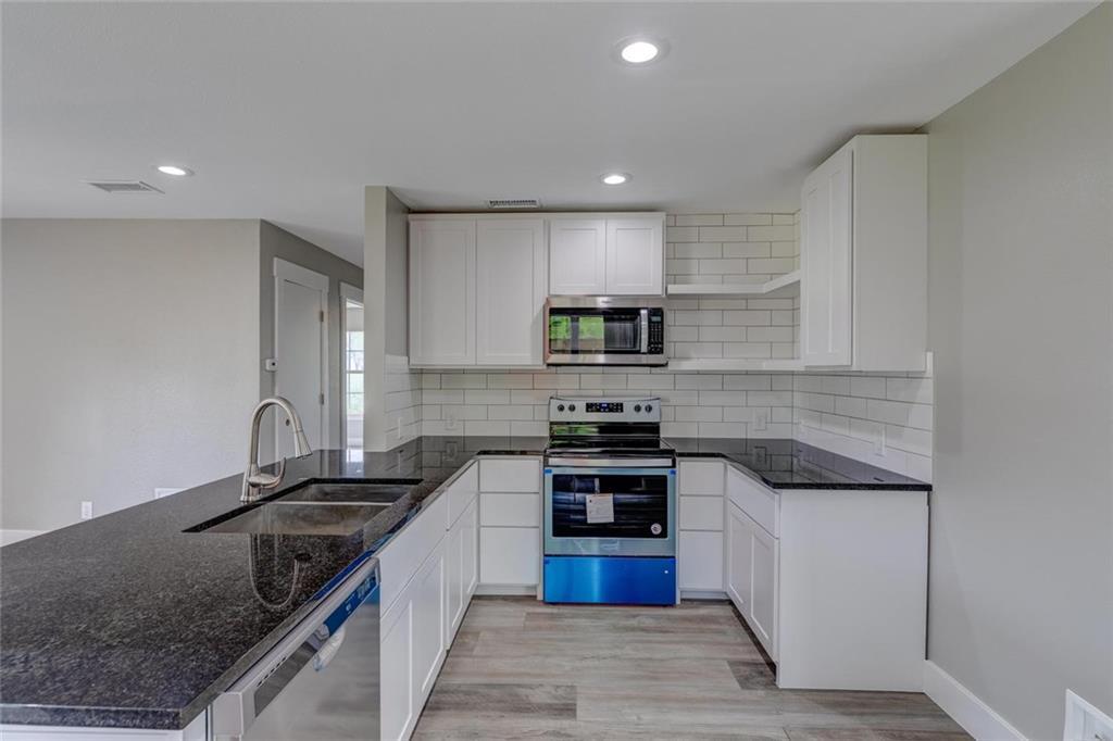 623 N Main St, Rockdale, TX 76567