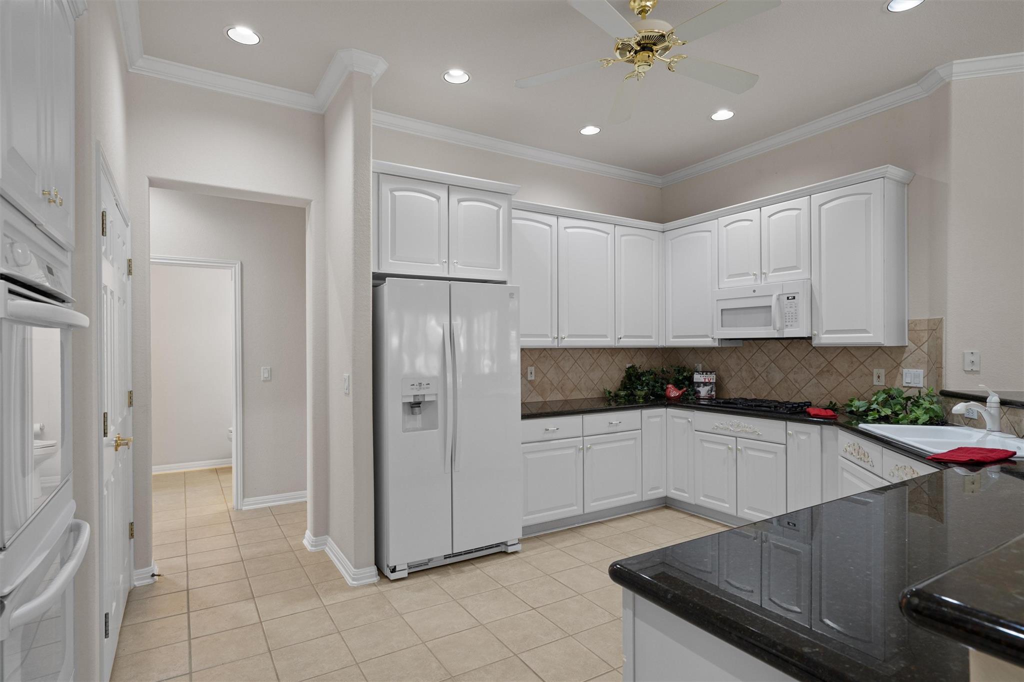 102 Branding Iron Cv, Georgetown, TX 78633