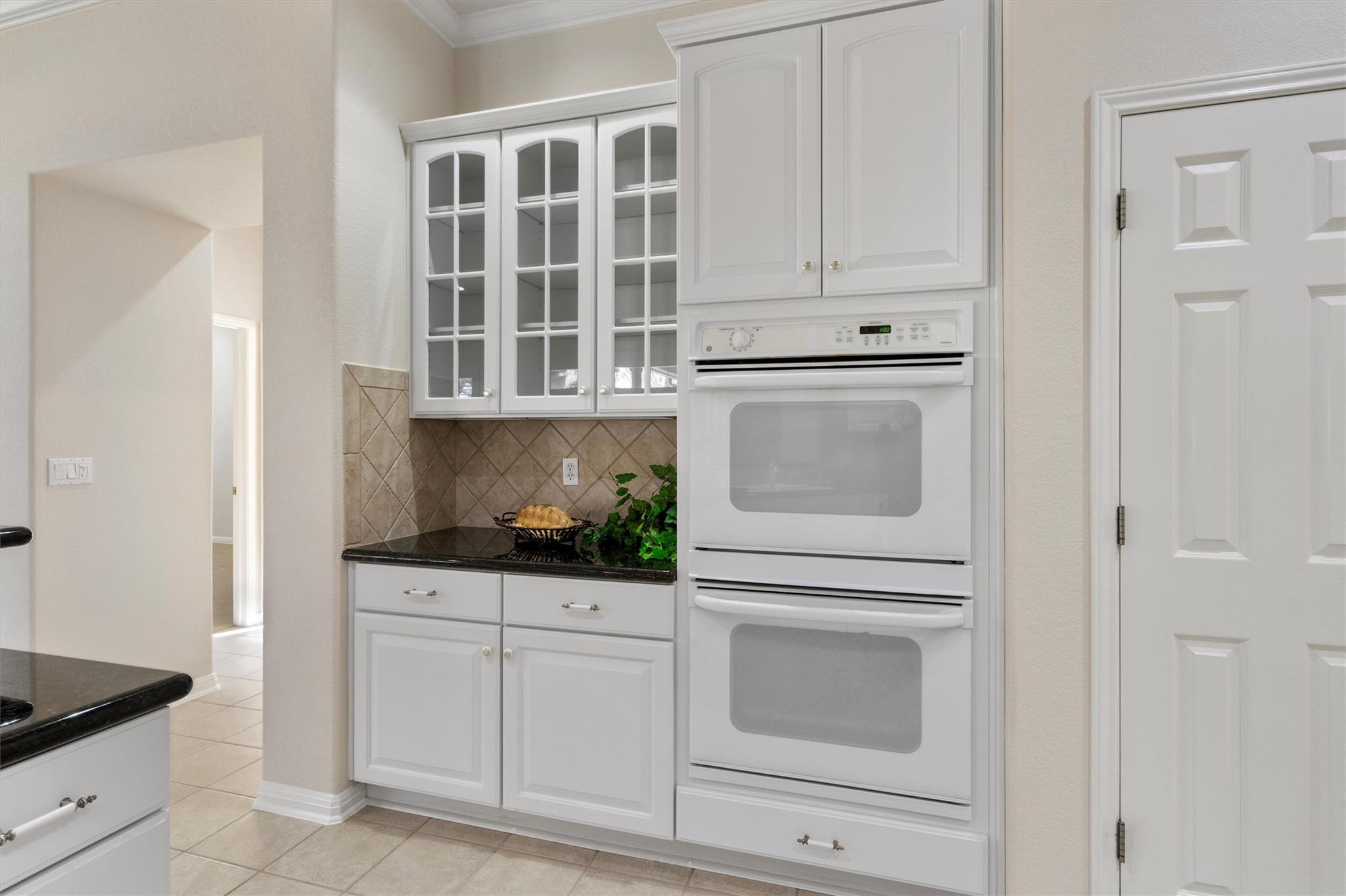 102 Branding Iron Cv, Georgetown, TX 78633