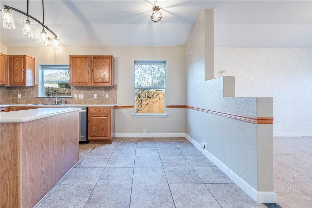 135 Soapberry, Kyle, TX 78640