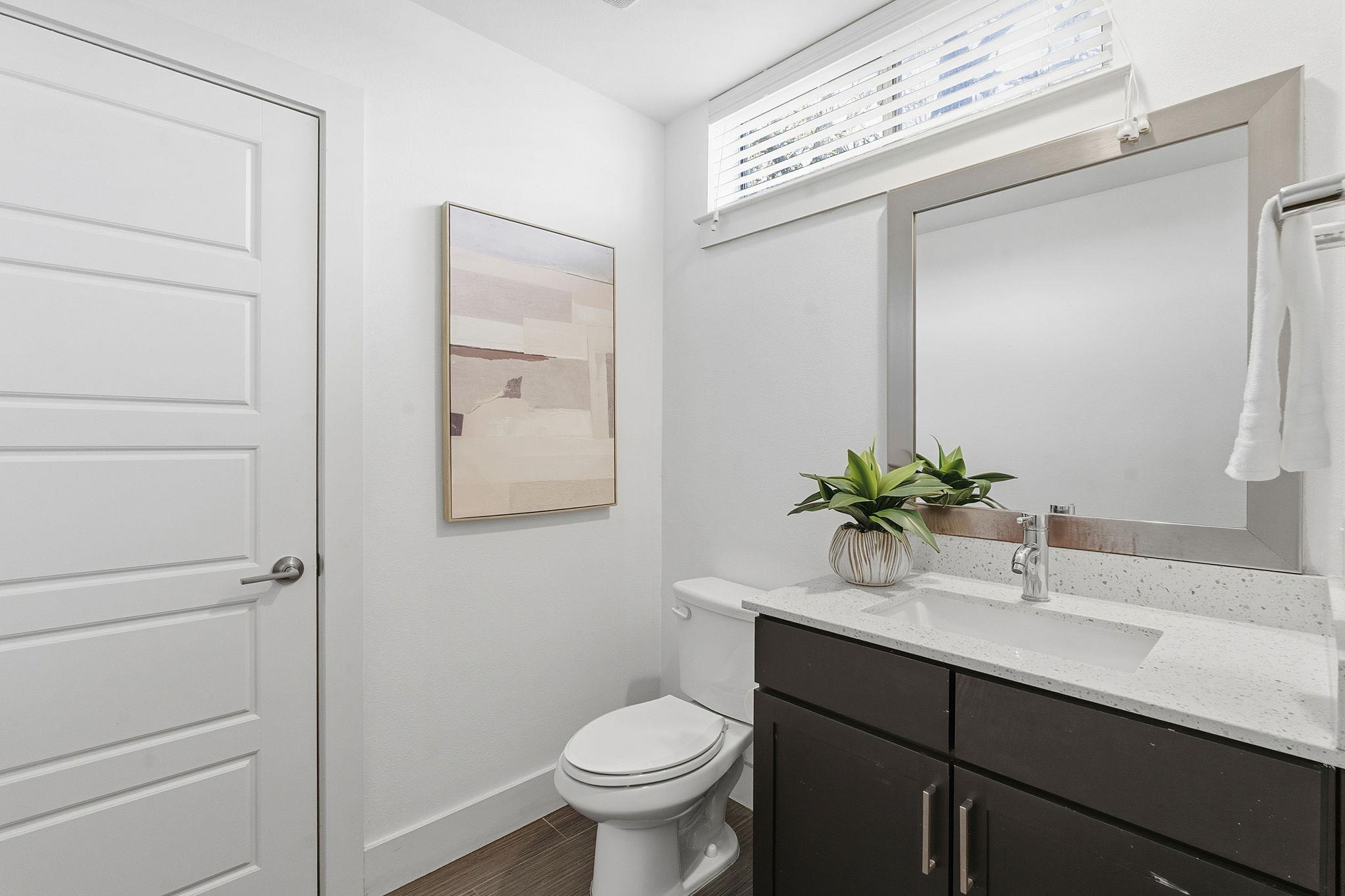 2002 Glen Allen St # 104, Austin, TX 78704