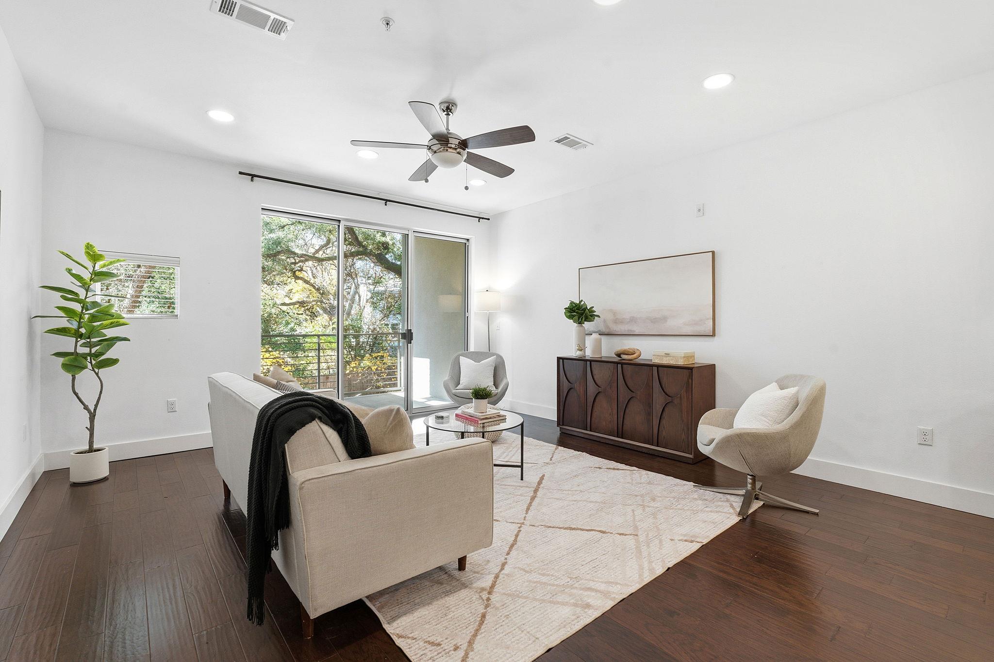 2002 Glen Allen St # 104, Austin, TX 78704