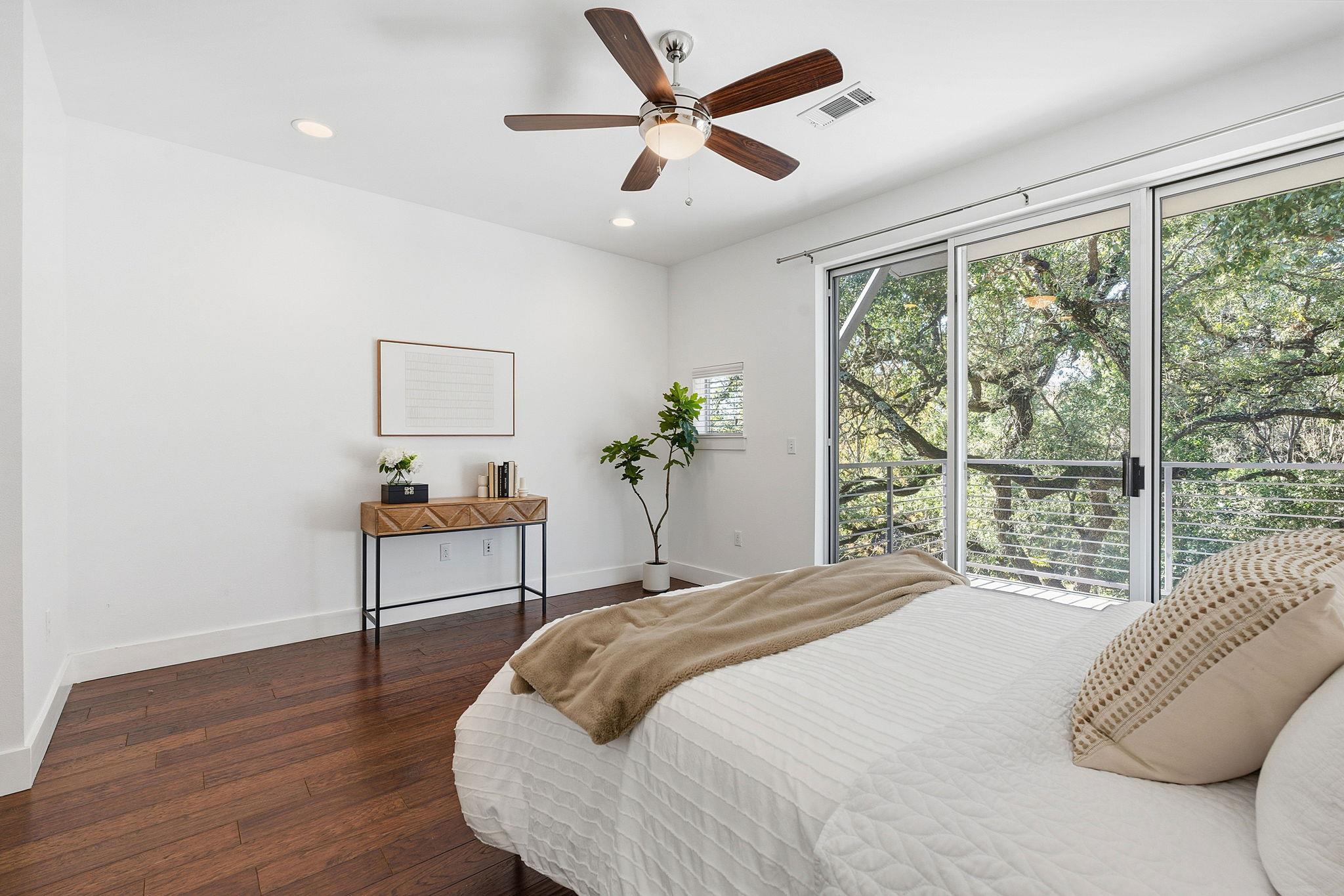 2002 Glen Allen St # 104, Austin, TX 78704