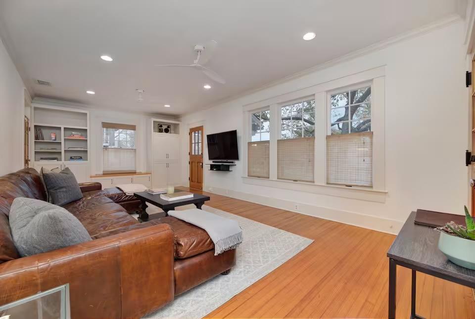 1212 Baylor St, Austin, TX 78703