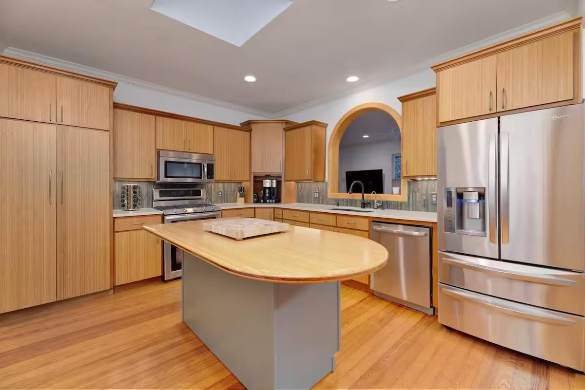 1212 Baylor St, Austin, TX 78703