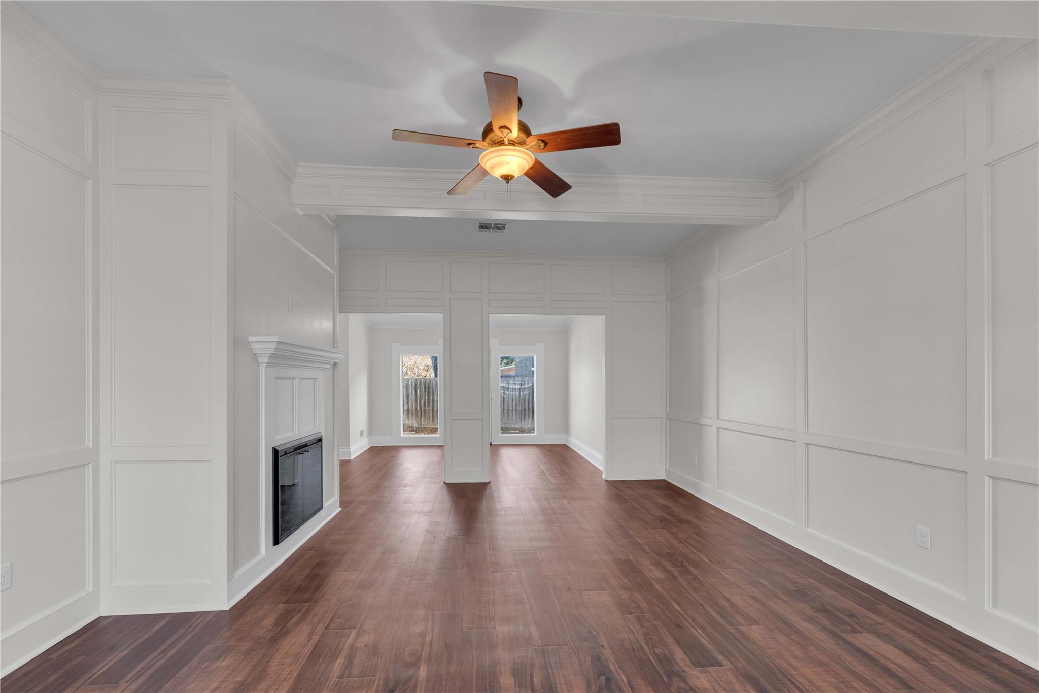 303 S Franklin St, La Grange, TX 78945