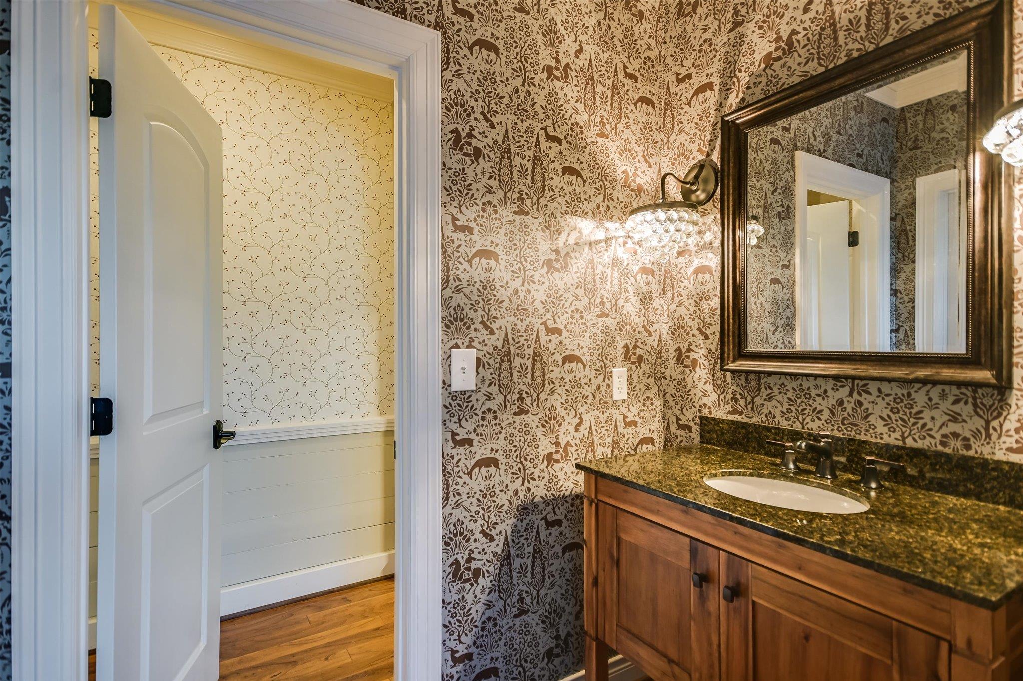 1984 Divide Pass, Blanco, TX 78606