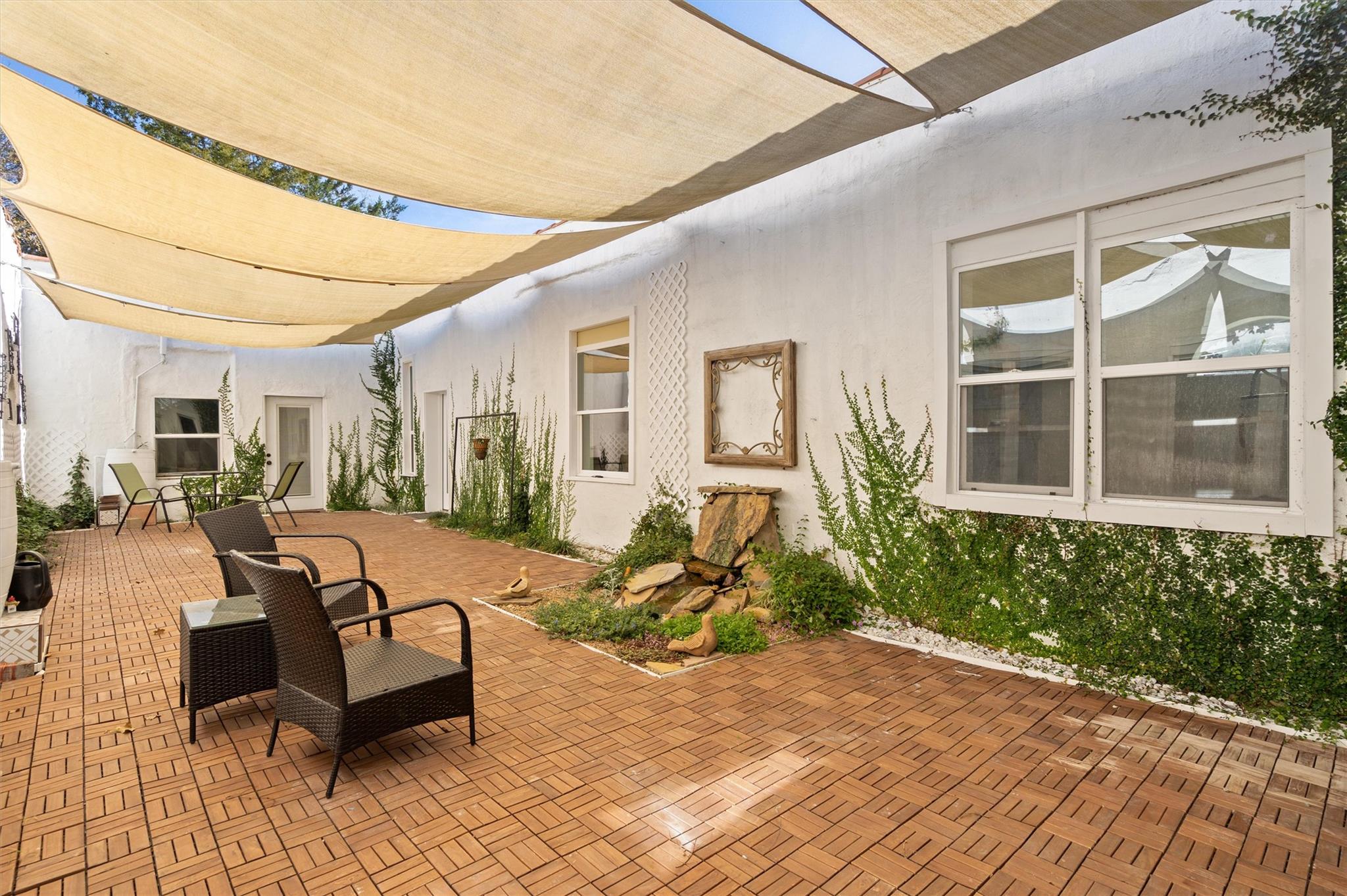 4992 Fm 1624, Lexington, TX 78947