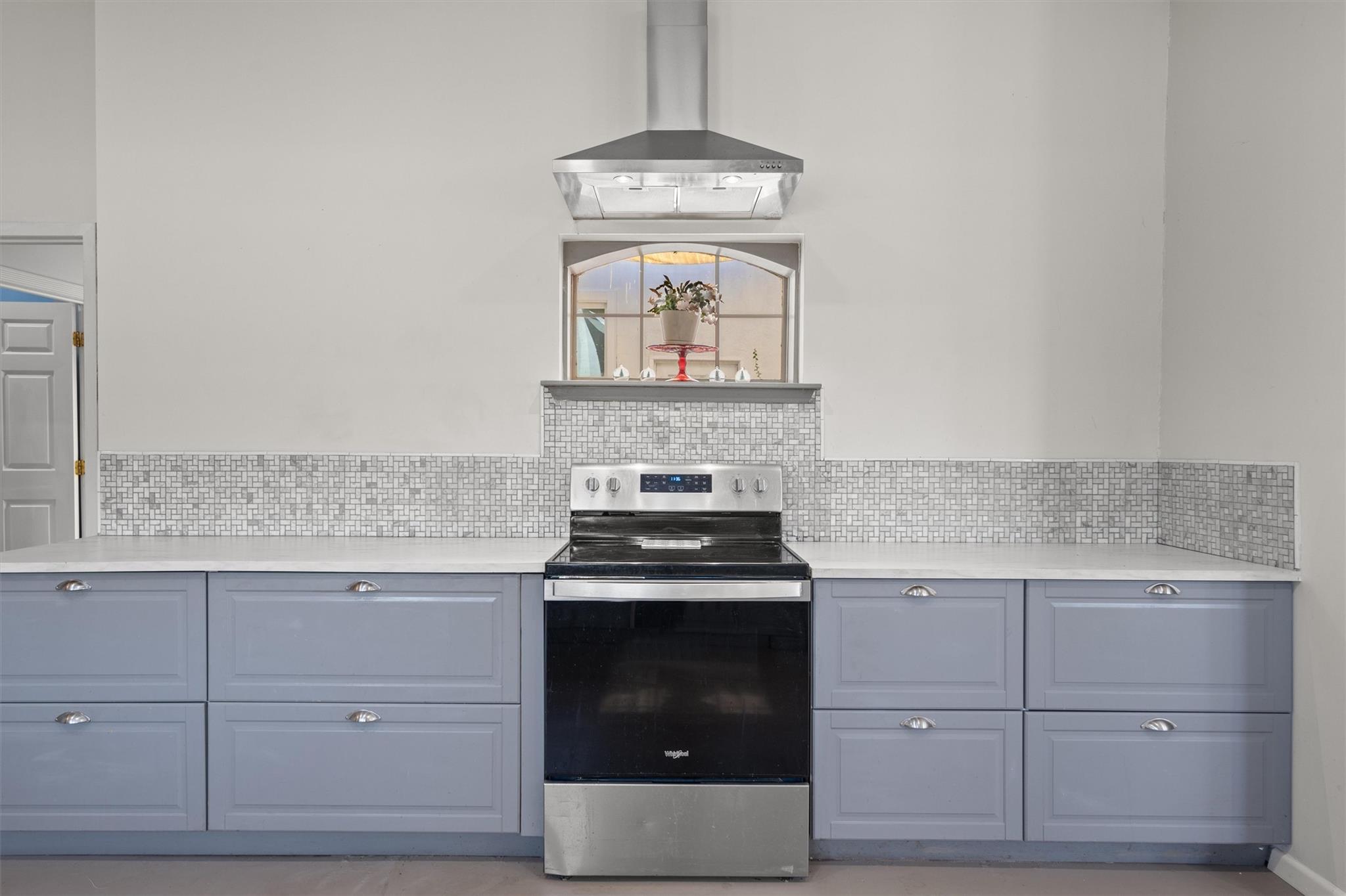 4992 Fm 1624, Lexington, TX 78947