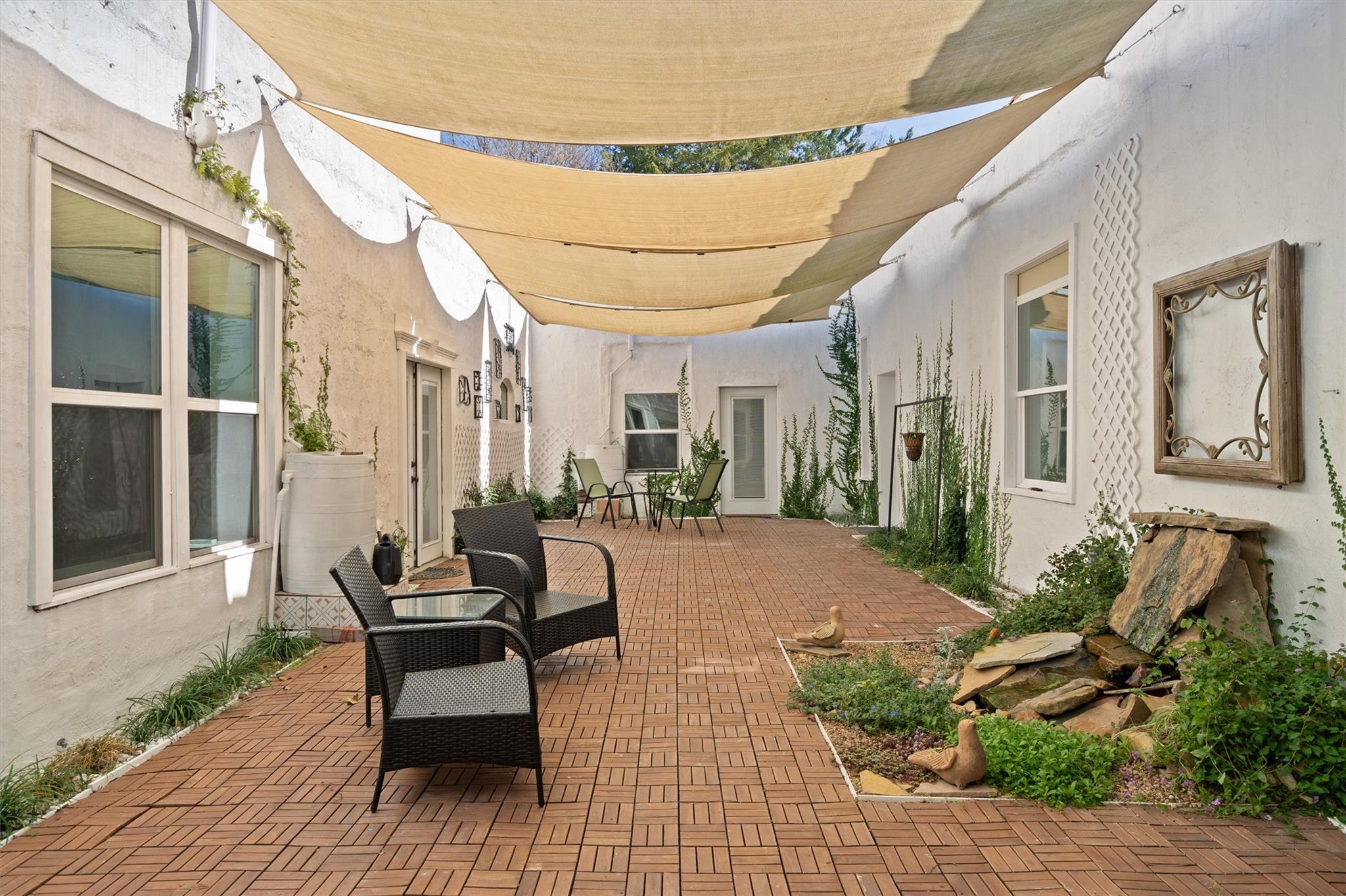 4992 Fm 1624, Lexington, TX 78947