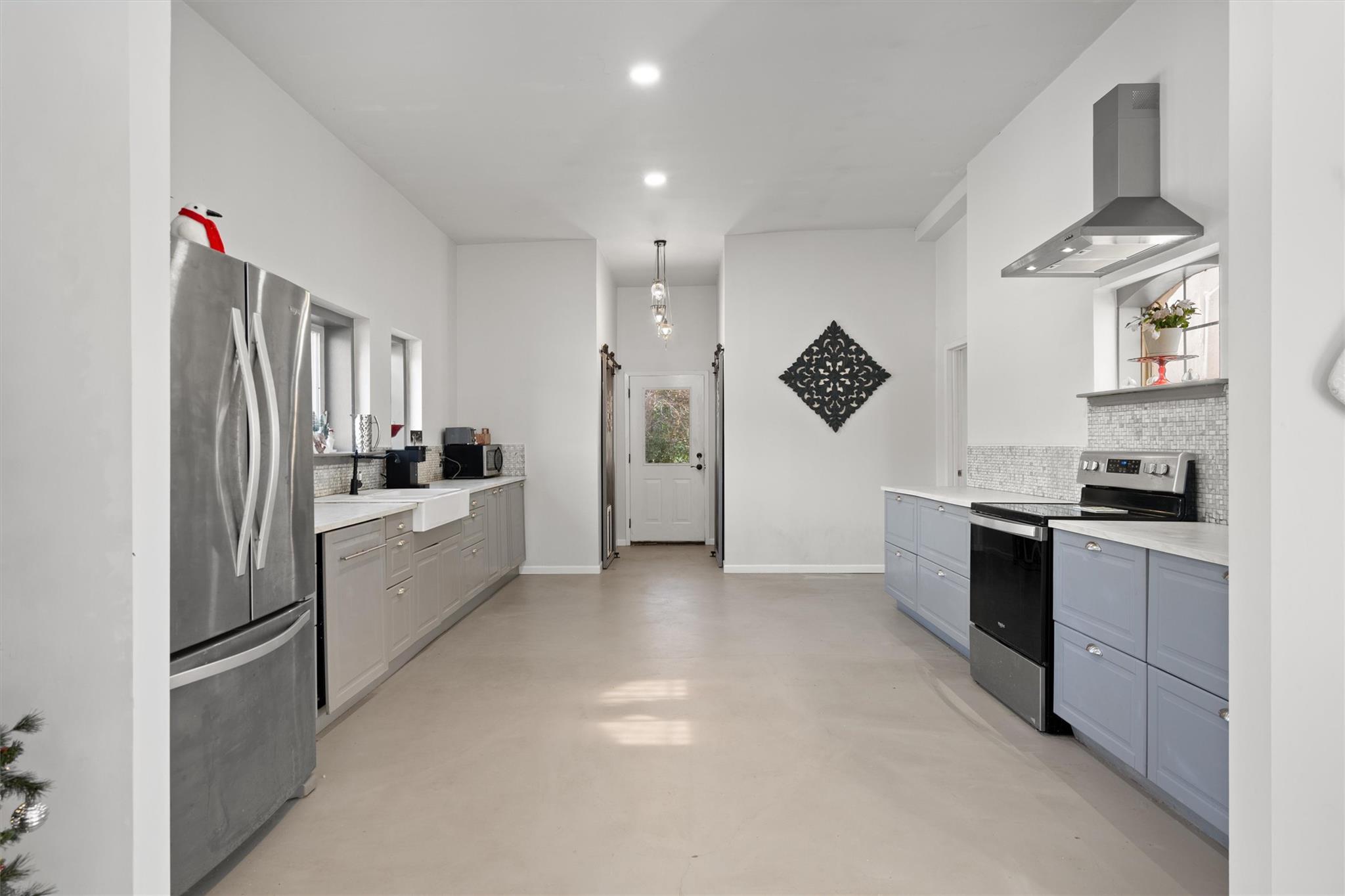 4992 Fm 1624, Lexington, TX 78947