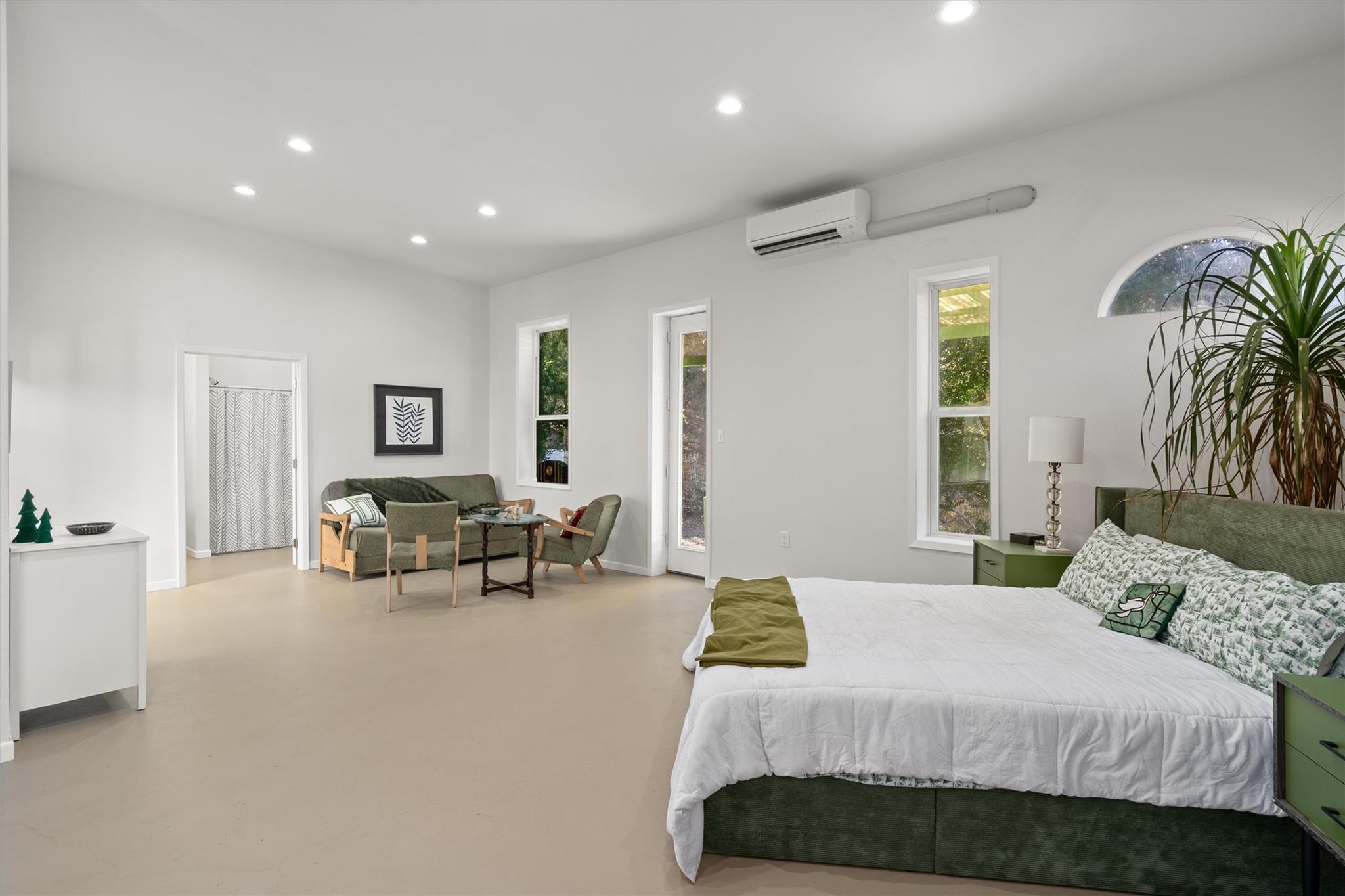 4992 Fm 1624, Lexington, TX 78947